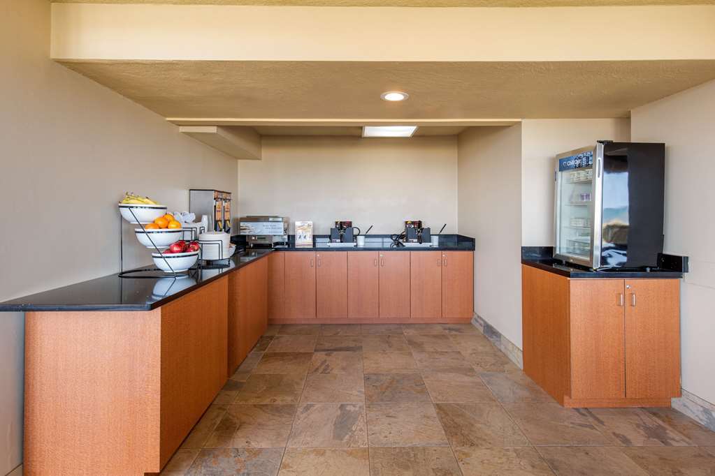 Coastal Hotel & Suites Virginia Beach - Oceanfront Restaurante foto